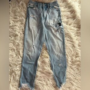 Abercrombie ABF Mom Jean High Rise Distressed Size 26